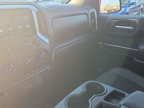 Used 2021 Chevrolet Silverado 1500 LT AWD/4WD image 21