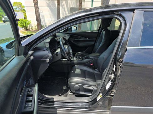 Used 2021 MAZDA CX-30 FWD 2.5 S w/ Select Package image 4