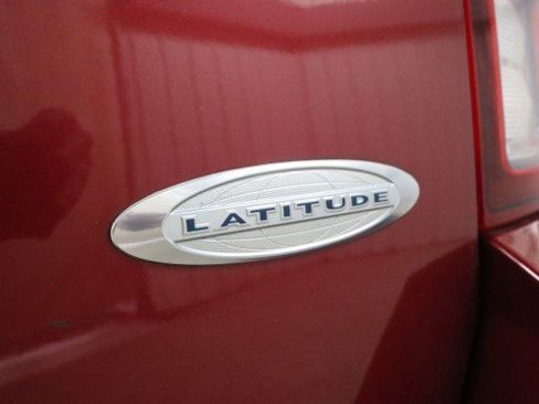 Used 2015 Jeep Compass Latitude AWD/4WD image 23
