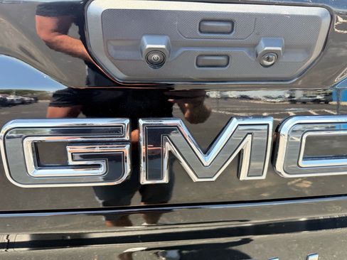 Used 2024 GMC Sierra 2500 Denali Ultimate AWD/4WD image 23