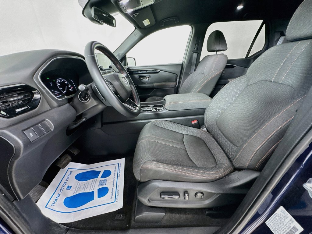 Used 2023 Honda Pilot Sport image 25