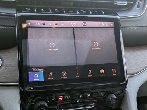 Used 2022 Jeep Grand Cherokee L Summit w/ Advanced Protech Group IV image 20