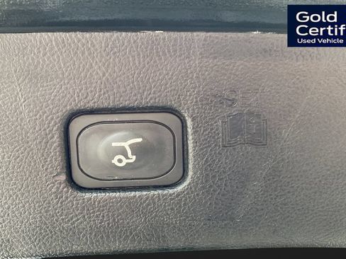 Certified 2024 Ford Edge Titanium AWD/4WD image 30