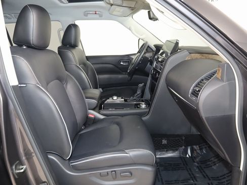 Used 2023 INFINITI QX80 Premium Select w/ All-Season Package image 13