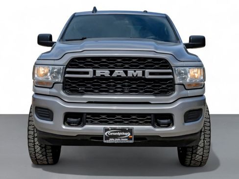Used 2022 RAM 2500 Tradesman w/ Chrome Appearance Group image 3