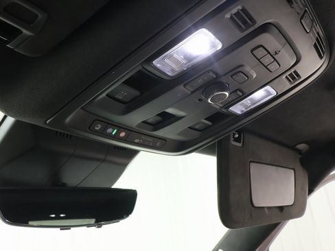 Used 2024 Cadillac Escalade ESV Sport Platinum w/ LPO, ONYX Package image 19