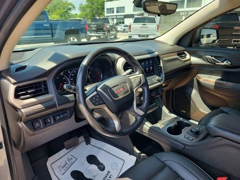 Used 2021 GMC Acadia Denali w/ Denali Ultimate Package AWD/4WD image 16