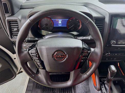 Used 2024 Nissan Frontier PRO-4X w/ Technology Package image 13