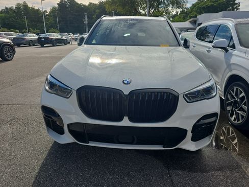 Used 2022 BMW X5 xDrive45e w/ M Sport Package AWD/4WD image 2