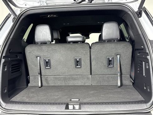 Used 2024 GMC Acadia AT4 w/ LPO, Floor Liner Package image 15
