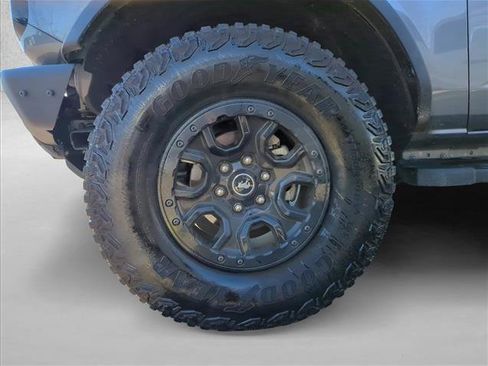 Used 2023 Ford Bronco Wildtrak image 20