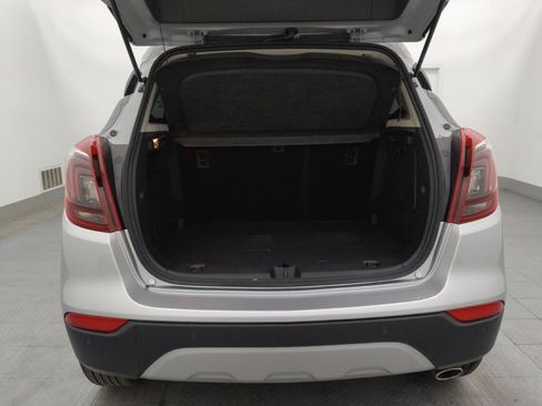 Used 2021 Buick Encore Preferred w/ Safety Package II image 29