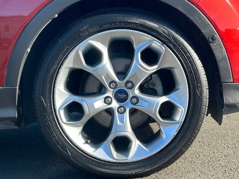 Used 2014 Ford Escape Titanium w/ Equipment Group 401A FWD image 10