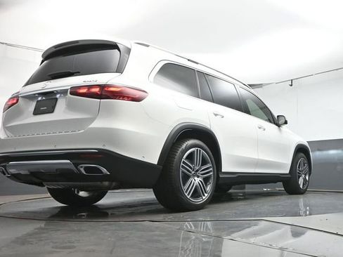 Used 2026 Mercedes-Benz GLS 450 4MATIC image 40