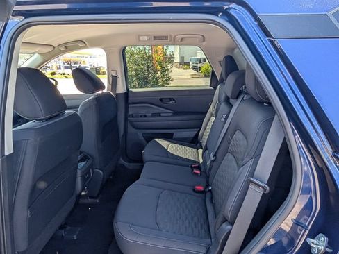 Certified 2024 Nissan Pathfinder SV AWD/4WD image 15