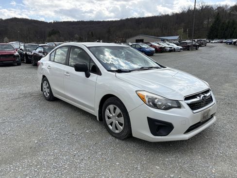 Used 2014 Subaru Impreza 2.0i image 3