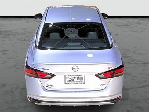 Certified 2024 Nissan Altima 2.5 SV image 3