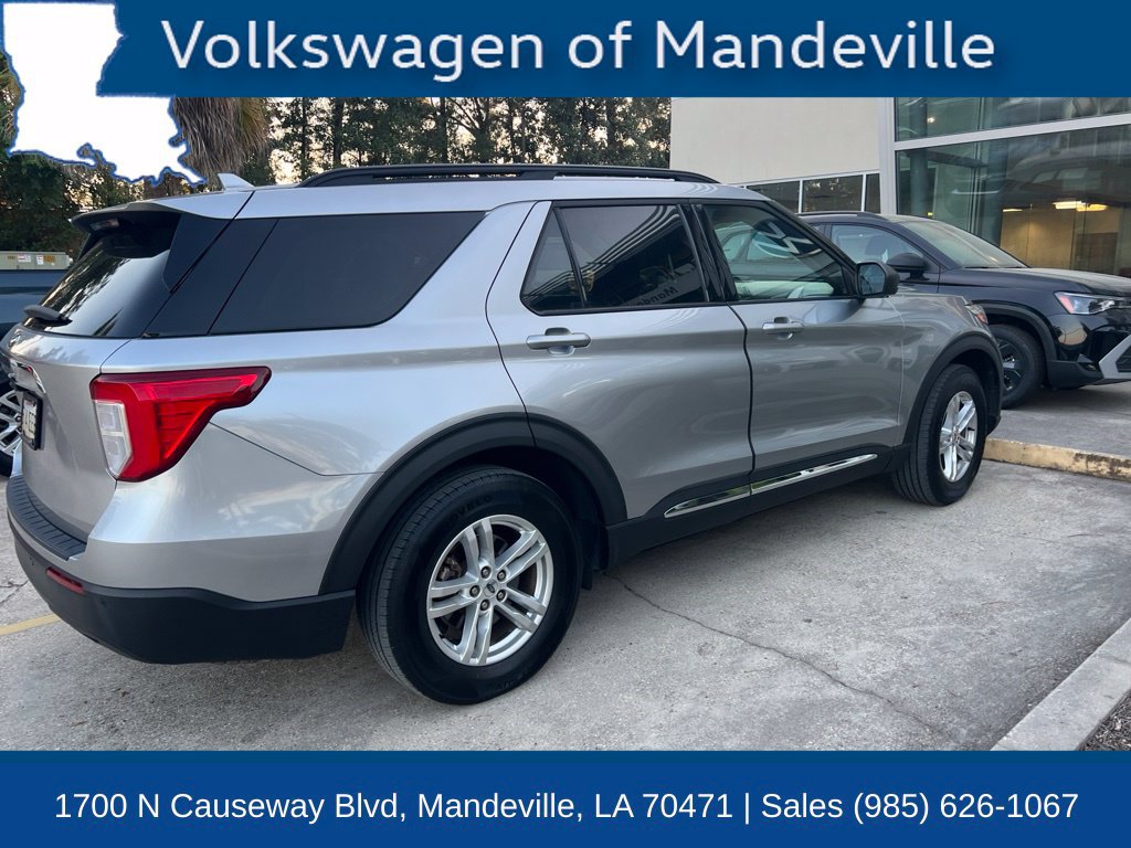 Used 2020 Ford Explorer XLT RWD image 4