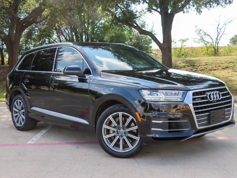 Used 2018 Audi Q7 3.0T Prestige w/ Prestige Package image 1