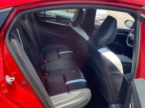Used 2025 Toyota Camry SE FWD image 17