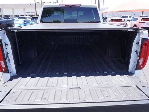 Used 2022 GMC Sierra 1500 Denali w/ Denali Reserve Package AWD/4WD image 9
