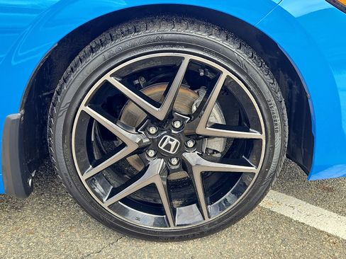 Used 2023 Honda Civic Sport Touring image 8