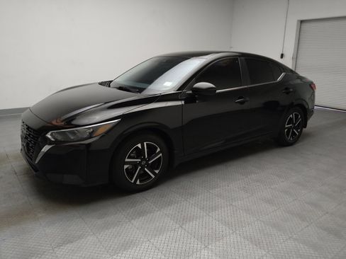 Used 2025 Nissan Sentra SV w/ All-Weather Package FWD image 2