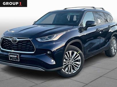 New 2026 Toyota Highlander Platinum