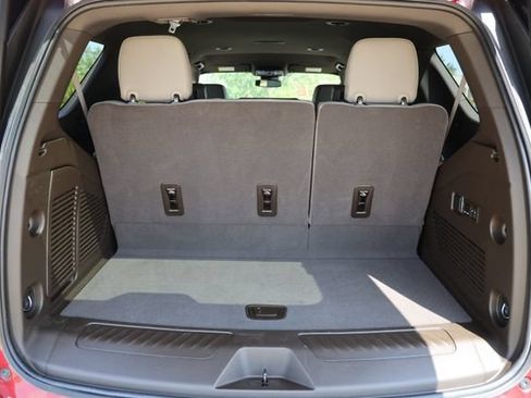 Used 2025 GMC Yukon Elevation AWD/4WD image 14