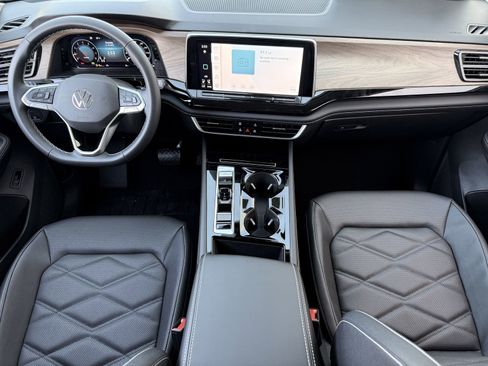 New 2026 Volkswagen Atlas SE image 10