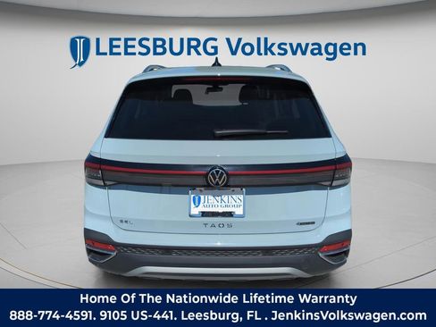 New 2026 Volkswagen Taos SEL image 7