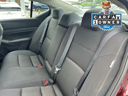 Used 2025 Nissan Altima 2.5 SV FWD image 25