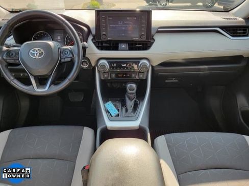 Used 2022 Toyota RAV4 XLE w/ Convenience Package image 14