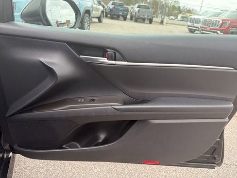 Used 2023 Toyota Camry LE image 25