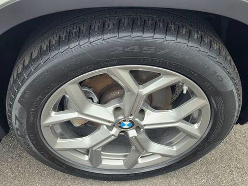 Certified 2024 BMW X3 xDrive30i w/ Convenience Package AWD/4WD image 8