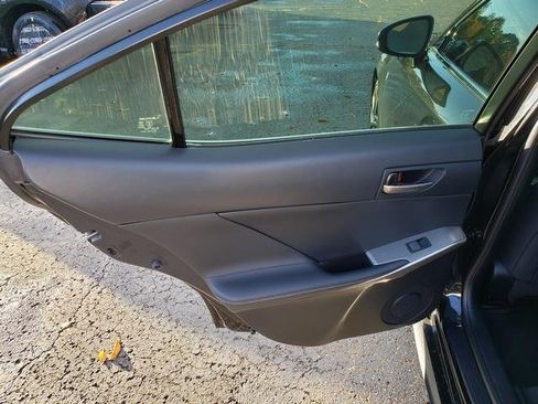 Used 2017 Lexus IS 200t image 14