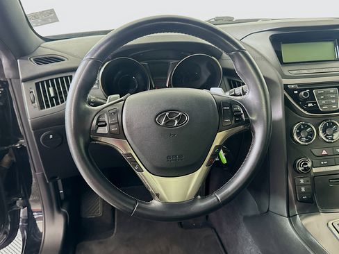 Used 2013 Hyundai Genesis 2.0T image 17