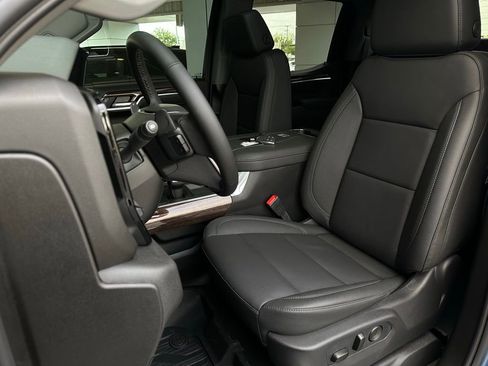 New 2026 GMC Sierra 1500 Elevation w/ Elevation Premium Package AWD/4WD image 11
