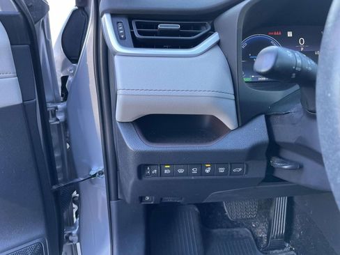 Used 2024 Toyota RAV4 Limited image 32