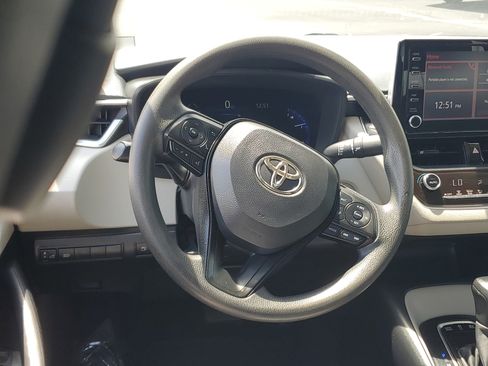 Used 2020 Toyota Corolla LE w/ Carpet Mat Package (TMS) FWD image 9