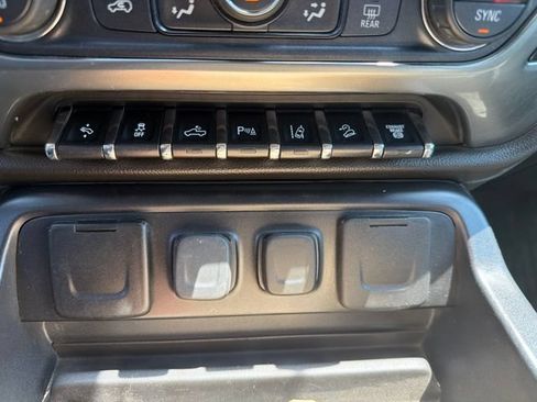 Used 2019 Chevrolet Silverado 2500 LTZ w/ Duramax Plus Package AWD/4WD image 11