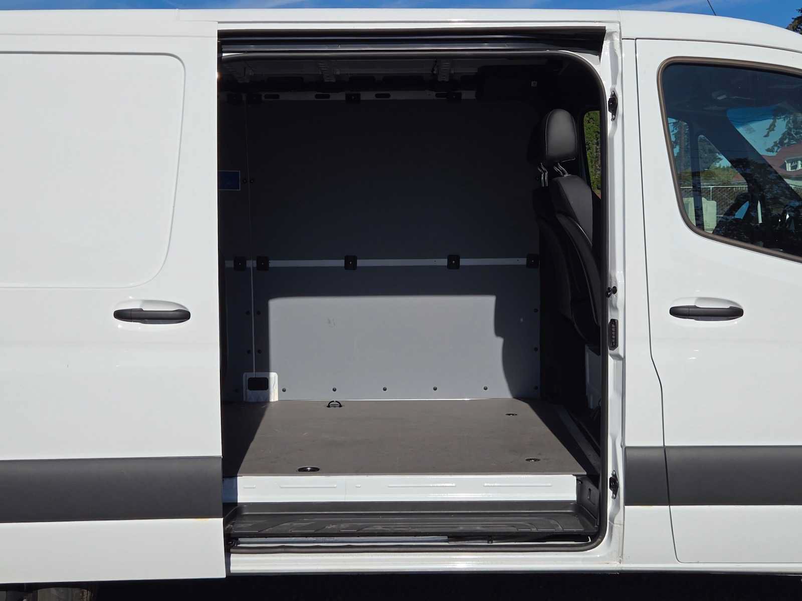 Used 2026 Mercedes-Benz Sprinter 2500 image 12