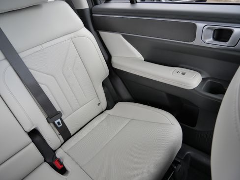 Certified 2026 Hyundai Santa Fe SEL w/ Tow & Go Package image 14