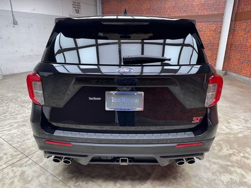Certified 2022 Ford Explorer ST w/ ST Street Pack AWD/4WD image 4