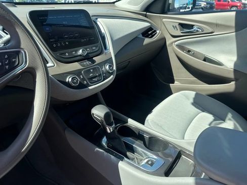 Used 2024 Chevrolet Malibu LS FWD image 11