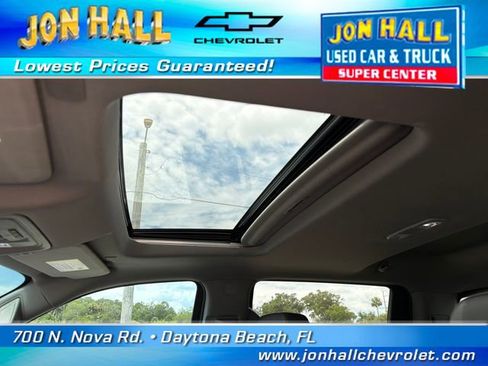 Used 2022 Chevrolet Silverado 1500 LT Trail Boss w/ LT Trail Boss Premium Package AWD/4WD image 18