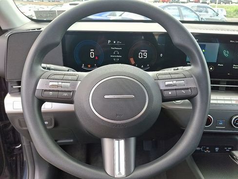 New 2026 Hyundai Kona SE AWD/4WD image 9