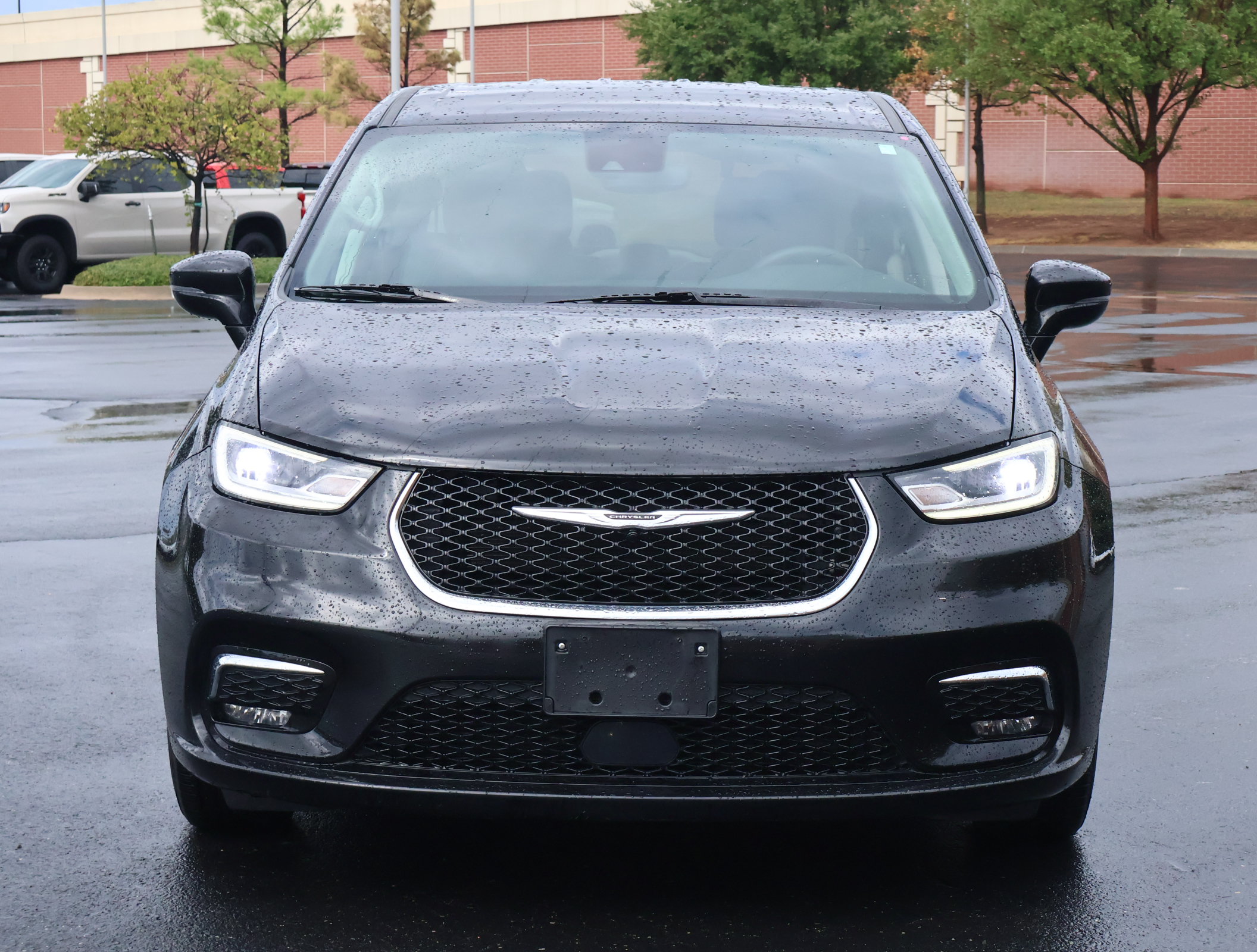 Used 2024 Chrysler Pacifica Touring-L FWD image 32