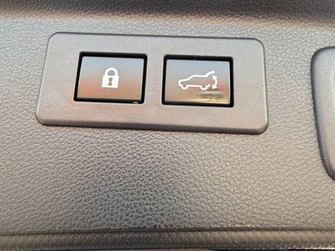 Used 2023 Subaru Forester Limited AWD/4WD image 45