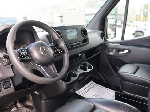 Used 2020 Mercedes-Benz Sprinter 3500 image 24